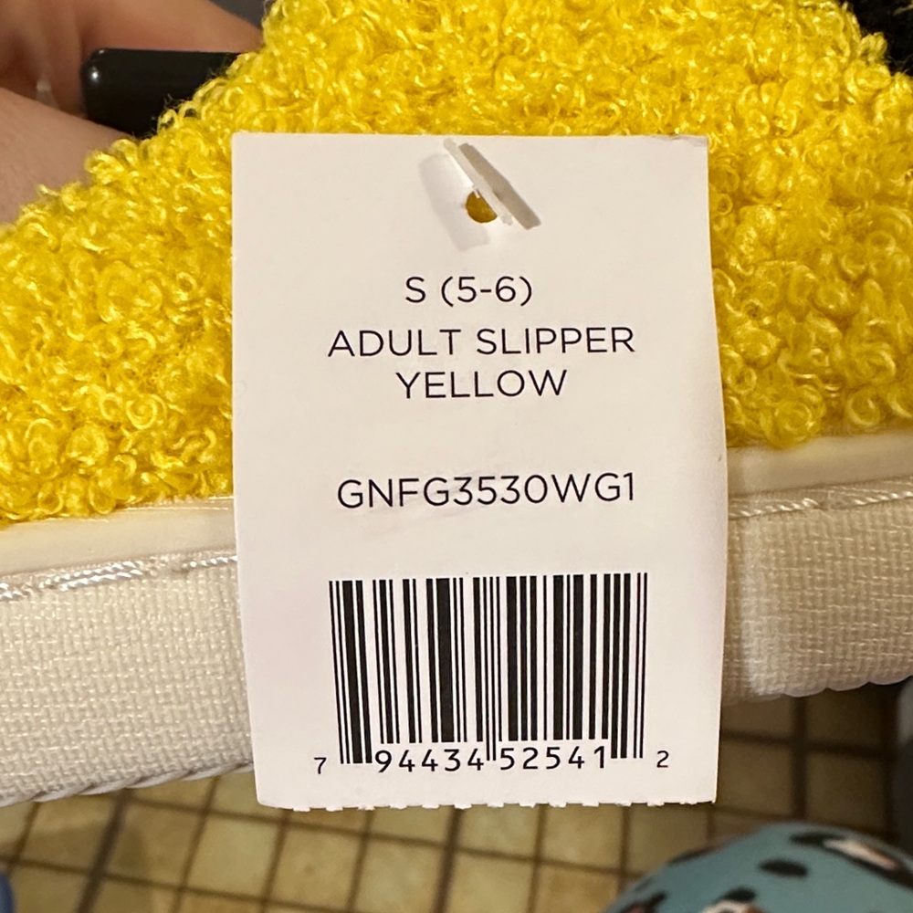Cozy Yellow Smiley Face Womens Slippers - Picture 3 of 10